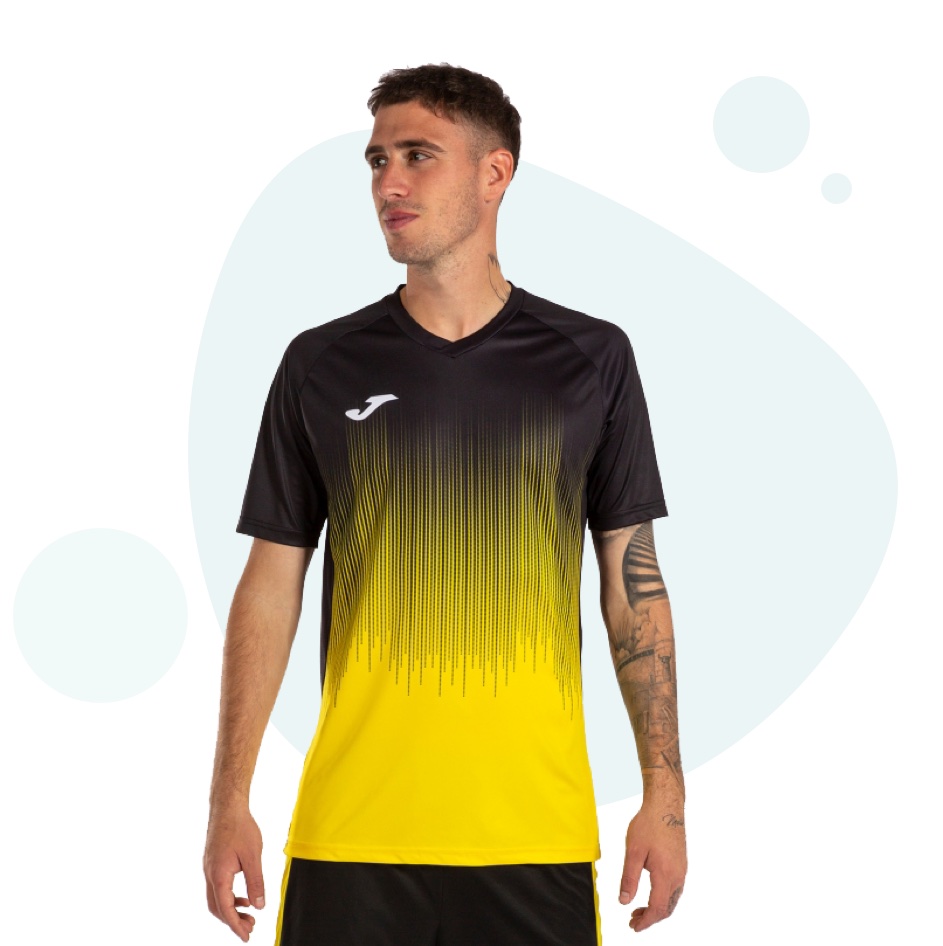 Voetbalshirts ontwerpen voor je team